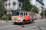 Feuerwehr Frankfurt am Main Mercedes Benz LF8 am 02.06.19 bei der großen Parade zum Jubiläum 150 Kreisfeuerwehrverband Frankfurt