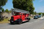 Mercedes Benz Hauber Drehleiter am 04.07.21 bei einer Oldtimer Parade zum Jubiläum 75 Jahre Kreisfeuerwehrverband Gießen in Lich (Hessen)