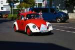 Feuerwehr Bruchköbel VW Käfer am 10.09.23 beim Festumzug der Feuerwehr Mühlheim am Main zum 150 Jährigen Jubiläum