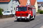 Mercedes Benz Feuerwehr Oldtimer L�schfahrzeug bei einer Ausfahrt am 28.06.26 im Landkreis Gie�en 