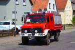 Mercedes Benz Unimog U1300L Feuerwehr Oldtimer R�stwagen bei einer Ausfahrt am 28.06.26 im Landkreis Gie�en