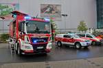 EVONIK Werkfeuerwehr Worms MAN TGS WLF mit Abrollbehälter Turbolöscher und Ford Ranger VRW am 11.05.19 beim Tag der Retter in Mainz
