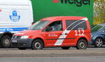 Berliner Feuerwehr mit einem VW Caddy (ELW Erkunder) für Hol- und Bringdienste am 14.04.22 Berlin Marzahn.