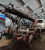 =Musealer Leiterwagen von der Feuerwehr ESCHWEGE steht im Depot des Fuldaer Feuerwehrmuseums, 11-2025