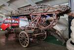=Musealer Leiterwagen von der Feuerwehr ESCHWEGE steht im Depot des Fuldaer Feuerwehrmuseums, 11-2025