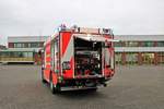 Feuerwehr Aschaffenburg Mercedes Benz Antos TLF1 (Florian Aschaffenburg 1/32/1) am 14.12.18 bei einen Fototermin 