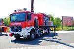 Feuerwehr Langenselbold Mercedes Benz Arocs WLF Kran Kats mit AB-Kran am 25.06.23 in Sinntal bei einer Fahrzeugausstellung