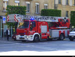 Feuerwehr Neuchâtel - MAGIRUS 160E30  NE 48 bei einem Einsatz in der Stadt Neuchâtel am 03.05.2022