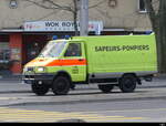 Ville Neuchâtel - Iveco Feuerwehrfahrzeug unterwegs in der Stadt Neuchâtel am 28.01.2024