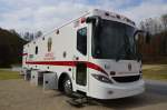 Großrettungsfahrzeug des Asheville Fire Department (NC), ausgerüstet mit 28 Liegeplätzen für Verletzte.