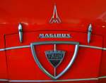 Magirus Faun, Logo und Schriftzug an der Front eines Oldtimer-Feuerwehrautos aus den 1960er Jahren, Sept.2015