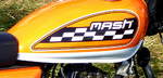 mash, Tankaufschrift an einem Motorrad der seit 2011 bestehenden französischen  Motorradmarke, die Fahrzeuge aus Fernost vertreibt , Nov.2016