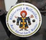 =Frontemblem des Hildebrand & Wolfmüller - Motorrades.