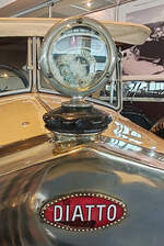 =Frontemblem und Kühlwasseranzeige des Diatto Tipo 20 A, gesehen im Museo Nicolis in Verona, 09-2025