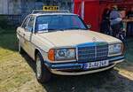 =MB 200 D, Bj. 1984, ehemaliges Taxi mit einer Laufleistung von ca. 1,3 Mio. Kilometer.
Gesehen bei der Oldtimerausstellung Classic Day Schloss Fasanerie, 06-2025
