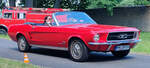 =Ford Mustang auf dem Weg zur Oldtimerausstellung bei Schloss Fasanerie, 06-2025