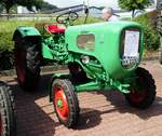 =Güldner A 3 KTA, Bj. 1961, steht bei der Traktorenausstellung  Ahle Bulldogge us Angeschbach oh Lannehuse  in Angersbach im Juni 2018