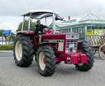 =IHC 744 besucht die Traktorenausstellung  Ahle Bulldogge us Angeschbach oh Lannehuse  in Angersbach im Juni 2018
