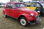 =Citroen 2 CV, ausgestellt beim Oldtimertreffen in Ostheim, 07-2019
