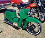 =Simson Schwalbe, steht auf dem Ausstellungsgelände beim Oldtimertreffen in Ostheim, 07-2022