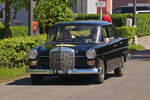 Mercedes Benz 200 (W110) aus dem Jahr 1962 hat an der ACL Classic Tour teilgenommen. 09.05.2024