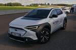 Subaru Solterra e kommt von seiner Probefahrt �ber den Ring zur�ck zur Stellfl�che, gesehen bei dem e-Drive Day in Colmar Berg. 07.07.2024