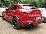 Alfa-Romeo Stelvio auf der Autoschau in Krefeld an der Rennbahn, 24.6.18