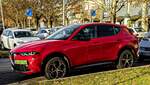 Roter Alfa-Romeo Tonale Plugin. Foto: Dezember, 2023.