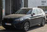 Hier ist ein BMW X Mk3 zu sehen.
