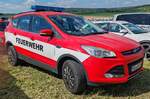 =Ford Kuga als Kommandowagen der Feuerwehr von HALLE, gesehen auf dem Parkplatz der 2025er Rettmobil in Fulda