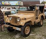 Jeep Kaiser CJ 6 aus dem Jahr 1966. Foto: Treffen für Hobby- und Veteranenfahrzeuge in Szántód (am Plattensee) am 26.07.2025.