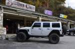 Silberner Jeep Rubicon in Cherokee am 30.10.2013.