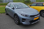Kia XCeed, aufgenommen auf einem Parkplatz. 05.2025