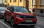 Opel Frontera (ab 2024) in der Farbe Canyon Orange.