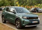 Hier ist ein Opel Frontera Mk3 in der Farbe Khaki Gr�n zu sehen.