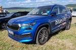 =Skoda Kodiaq der Firma BLUE SAFE, gesehen auf dem Parkplatz der 2025er RettMobil in Fulda