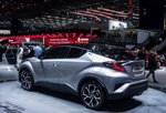 Toyota C-HR, in sportlicher kompakt Crossover, noch als seriennäher Studie ausgestellt auf dem Autosalon Genf 2016.