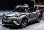 Toyota C-HR, in sportlicher kompakt Crossover, noch als seriennäher Studie ausgestellt auf dem Autosalon Genf 2016.