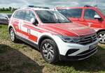 =VW Tiguan der Feuerwehr RIEDSTADT steht auf dem Parkplatz der RettMobil im Mai 2022