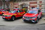 Feuerwehr Mainz und Wiesbaden VW Tiguan KdoW am 31.12.25 beim Silvester Abschwimmen 2025 in Mainz am Rheinufer