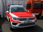 VW Toureg NEF am 13.05.16 auf der RettMobil in Fulda