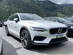 Volvo V60 CrossCountry  AI 33779  der Air Zermatt am 13.5.23 auf dem Flugplatz Raron.