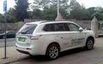Mitsubishi Outlander PHEV (Plug-in Hybrid), mit grünem Kennzeichen, aufgenommen am 18.05.2016