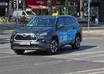 Toyota Highlander Hybrid als Taxi in Wien unterwegs.