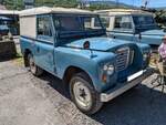 Land Rover Series III SWB (S hort W heel B ase) im Farbton marine blue aus dem Jahr 1981.