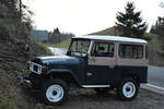 Es war schon später am Abend, als mir am 15.11.2020 dieser Toyota Land Cruiser J40 bei Hinterchruezalp zwischen St.