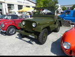 Militärgrüner Willys Jeep zu Besuch Oldtimertreffen in Münchenstein am 09.08.2025