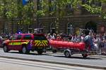 Rettungsboot auf dem Anhänger gezogen von einem VW Amarok, des CGDIS, war bei der Militärparade in der Stadt Luxemburg mit dabei.