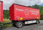 =H�nger der Spedition GEBR�DER ROST steht im Juli 2026 in der N�he von Unterbreitzbach