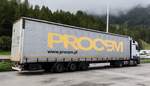 =MB-Sattelzug mit einem Auflieger der Firma PROCEM aus Polen rastet im September 2026 am Brenner